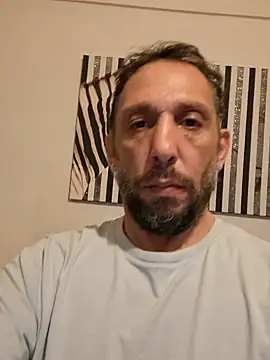 Snapshot of Valen_tinx19cm chatting on February 2026 04:44:02 AM Valen tinx19cm online show from February 2026 04:44:02 AM