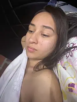 Snapshot of RAKEL37 chatting on May 2026 04:32:02 AM RAKEL37 online show from May 2026 04:32:02 AM
