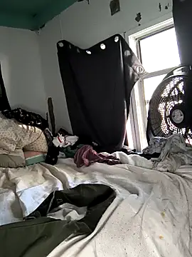 Snapshot of Courdles chatting on September 2025 06:22:02 PM Courdles online show from September 2025 06:22:02 PM