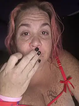 Snapshot of Courdles chatting on October 2025 06:21:01 AM Courdles online show from October 2025 06:21:01 AM