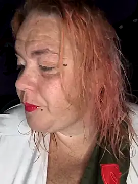 Snapshot of Courdles chatting on October 2025 07:43:02 AM Courdles online show from October 2025 07:43:02 AM