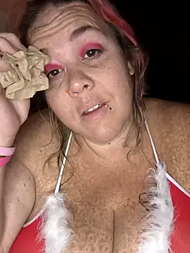 Snapshot of Courdles chatting on December 2025 07:49:01 AM Courdles online show from December 2025 07:49:01 AM