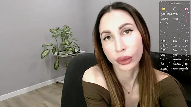 Ella Sea online show from November 2025 06:51:02 AM