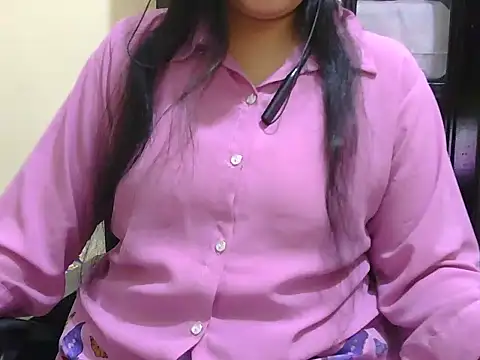 Snapshot of fairy_queen07 chatting on February 2026 12:09:02 PM fairy queen07 online show from February 2026 12:09:02 PM