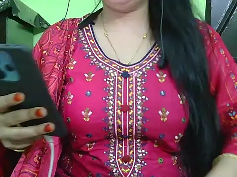 Snapshot of fairy_queen07 chatting on March 2026 05:17:02 PM fairy queen07 online show from March 2026 05:17:02 PM