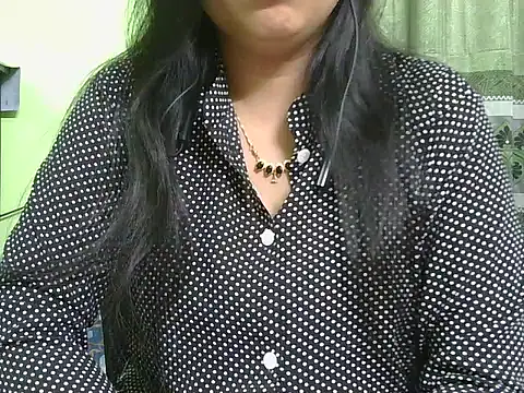 Snapshot of fairy_queen07 chatting on March 2026 05:52:02 PM fairy queen07 online show from March 2026 05:52:02 PM