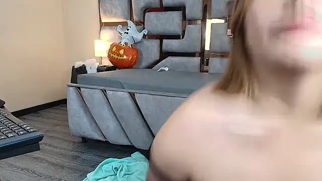 Candy Velvet online show from November 2025 08:13:01 AM