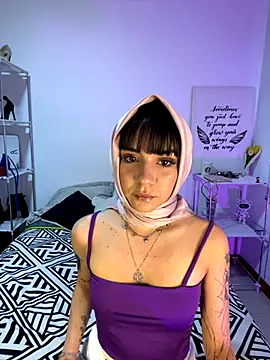 AriaBlush 18 online show from September 2025 09:36:01 PM