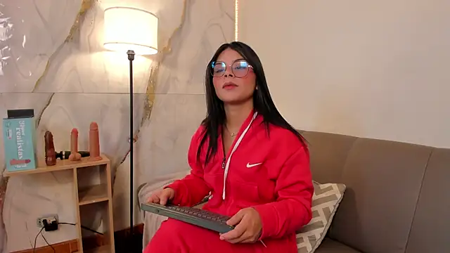 Snapshot of Jade_Nmm chatting on May 2026 02:03:02 PM Jade Nmm online show from May 2026 02:03:02 PM