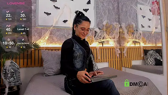 Snapshot of princequinn_ chatting on October 2025 07:58:02 PM princequinn online show from October 2025 07:58:02 PM