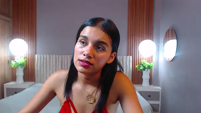 MiaLux5 online show from October 2025 02:18:02 PM