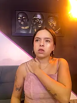 Snapshot of EmilyHarperr chatting on September 2025 11:54:02 AM EmilyHarperr online show from September 2025 11:54:02 AM