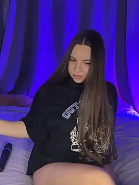 Snapshot of Chloe_loo chatting on October 2025 09:13:02 PM Chloe loo online show from October 2025 09:13:02 PM