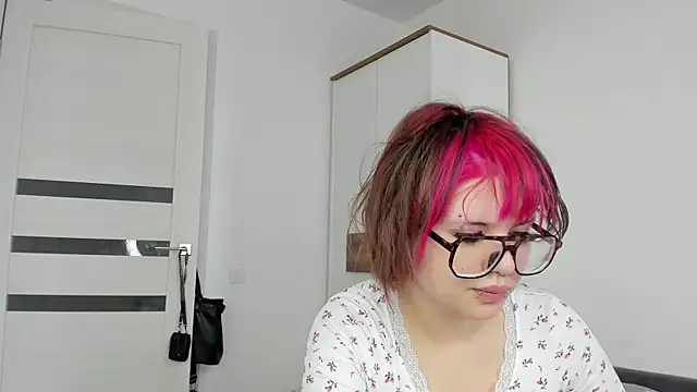 VerniceEngelking online show from June 2026 06:15:02 AM