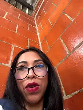 Emma  cumlovee online show from November 2025 02:16:01 PM