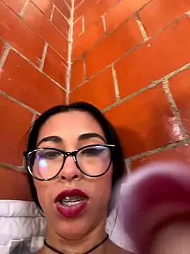 Emma  cumlovee online show from November 2025 03:11:01 PM