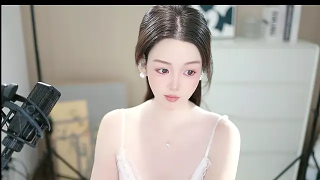 Snapshot of abbyli12 chatting on November 2025 05:30:02 AM abbyli12 online show from November 2025 05:30:02 AM