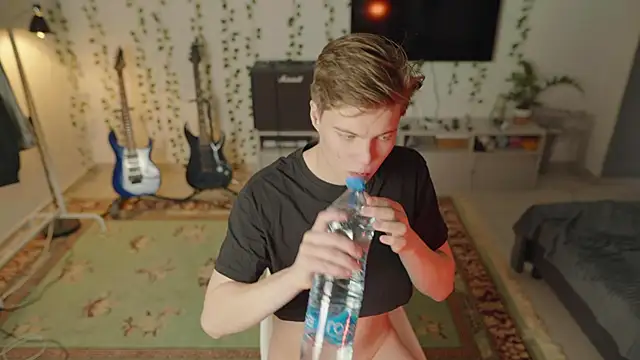 RusBradPitt online show from January 2026 01:28:02 PM