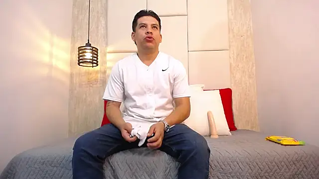 Dominic Taylor  online show from September 2025 11:45:01 AM