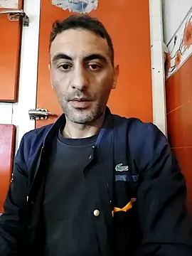 mahdiDido online show from November 2025 12:11:01 PM