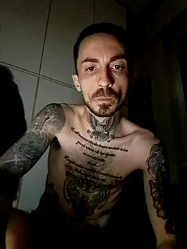 Snapshot of Robe420 chatting on April 2026 08:06:02 PM Robe420 online show from April 2026 08:06:02 PM