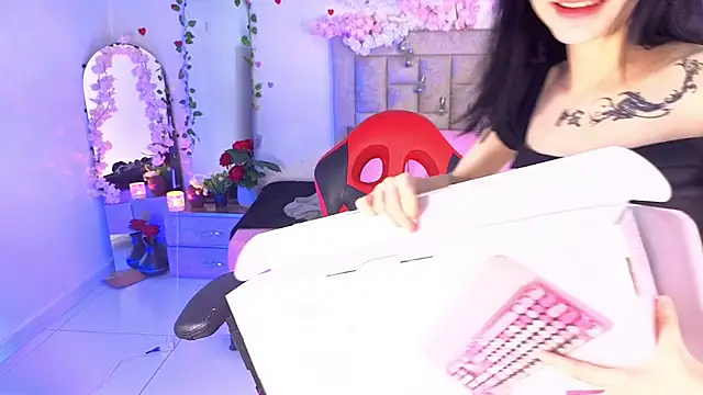 Snapshot of Isla_rosee18 chatting on April 2026 08:45:02 PM Isla rosee18 online show from April 2026 08:45:02 PM