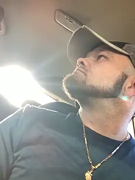 Snapshot of Allinside666 chatting on November 2025 02:06:02 PM Allinside666 online show from November 2025 02:06:02 PM