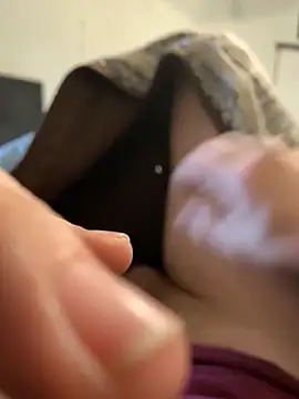 Snapshot of Allinside666 chatting on November 2025 06:41:02 PM Allinside666 online show from November 2025 06:41:02 PM