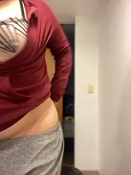 Snapshot of Tokio_Sakura chatting on November 2025 09:16:01 PM Tokio Sakura online show from November 2025 09:16:01 PM