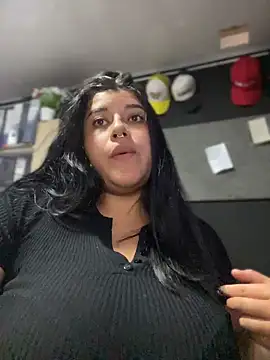 Snapshot of Tokio_Sakura chatting on December 2025 09:54:01 PM Tokio Sakura online show from December 2025 09:54:01 PM