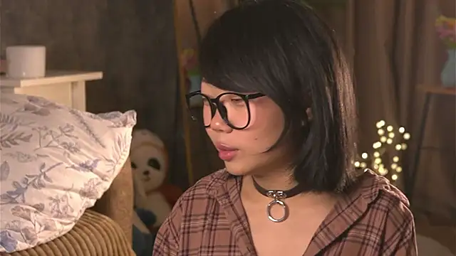  molly molly molly  online show from April 2026 09:37:02 PM