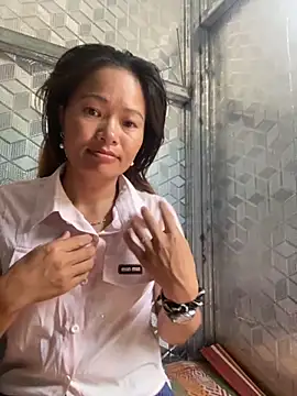 Snapshot of Xudaymin chatting on September 2025 09:42:02 AM Xudaymin online show from September 2025 09:42:02 AM