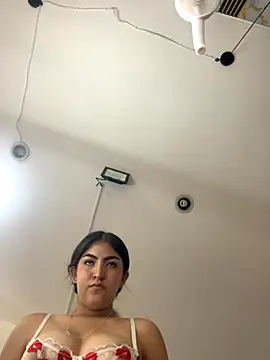 Snapshot of Gaby-Herrera chatting on September 2025 08:23:02 PM Gaby-Herrera online show from September 2025 08:23:02 PM