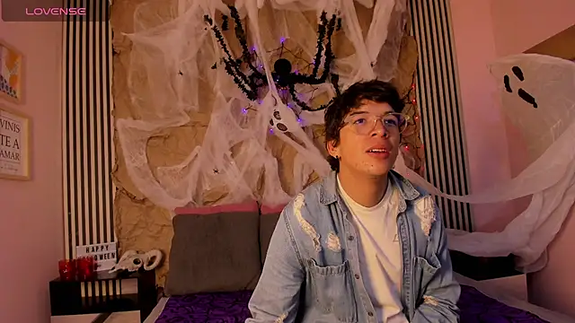 Desire Ecstasy online show from October 2025 01:07:01 PM