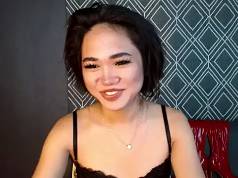 Snapshot of hugesignificant_69 chatting on October 2025 01:47:02 AM hugesignificant 69 online show from October 2025 01:47:02 AM