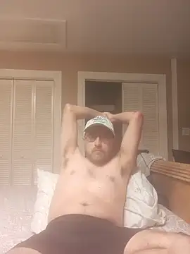 Snapshot of Gearsuit chatting on February 2026 02:10:01 AM Gearsuit online show from February 2026 02:10:01 AM