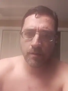 Snapshot of Gearsuit chatting on March 2026 01:10:01 AM Gearsuit online show from March 2026 01:10:01 AM