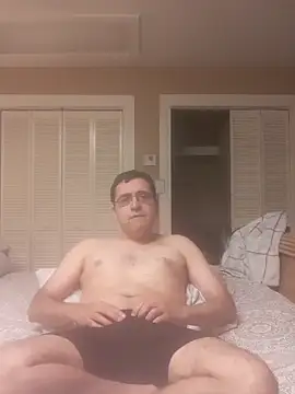 Snapshot of Gearsuit chatting on March 2026 06:51:02 AM Gearsuit online show from March 2026 06:51:02 AM