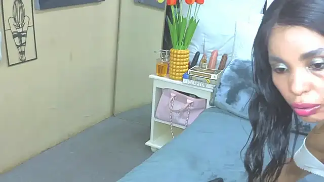 Snapshot of CaramelNatashaxx chatting on September 2025 05:28:02 AM CaramelNatashaxx online show from September 2025 05:28:02 AM