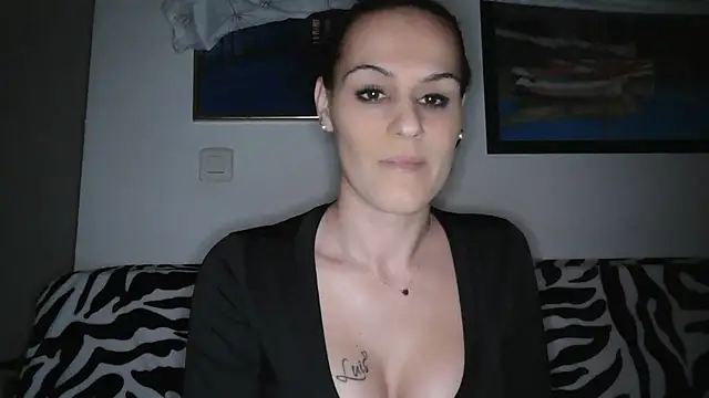 yumara351 online show from January 2026 12:33:02 PM