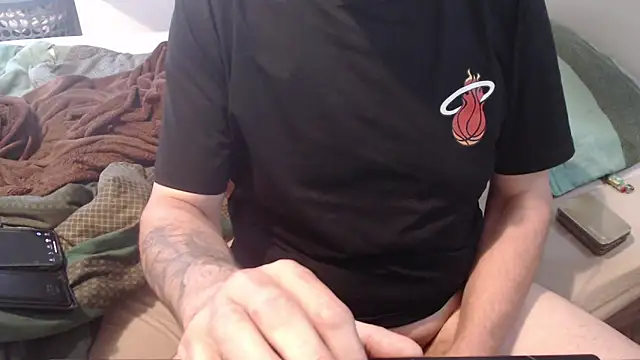 idiotpig66 online show from March 2025 10:04:02 PM