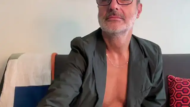 Snapshot of Milkywaymen chatting on September 2025 12:49:02 PM Milkywaymen online show from September 2025 12:49:02 PM