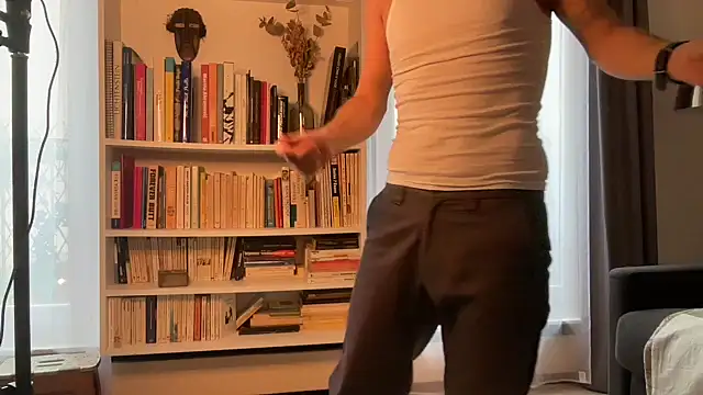 Snapshot of Milkywaymen chatting on November 2025 02:18:02 PM Milkywaymen online show from November 2025 02:18:02 PM