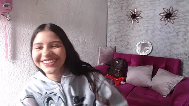 Evagirl69 online show from June 2026 01:33:01 PM