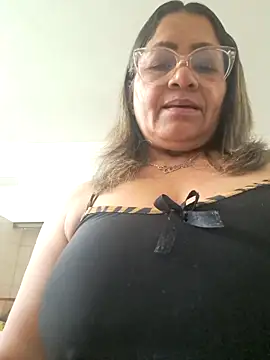 Vickysweeeettt online show from June 2026 06:19:01 PM