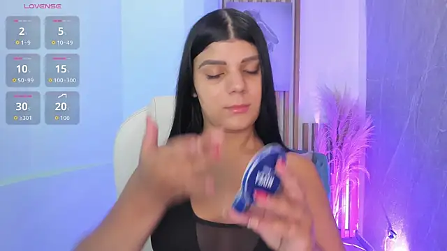 PauliinaBelle  online show from May 2026 01:49:02 PM