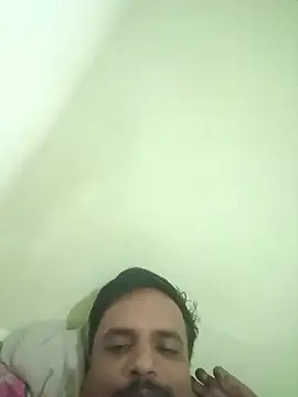 Snapshot of vardh033 chatting on October 2025 03:15:02 AM vardh033 online show from October 2025 03:15:02 AM