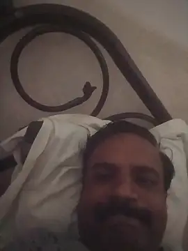 Snapshot of vardh033 chatting on October 2025 07:46:02 PM vardh033 online show from October 2025 07:46:02 PM