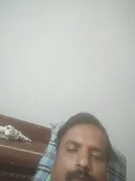 Snapshot of vardh033 chatting on October 2025 01:22:01 AM vardh033 online show from October 2025 01:22:01 AM