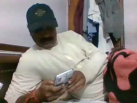 Snapshot of vardh033 chatting on November 2025 08:13:01 AM vardh033 online show from November 2025 08:13:01 AM